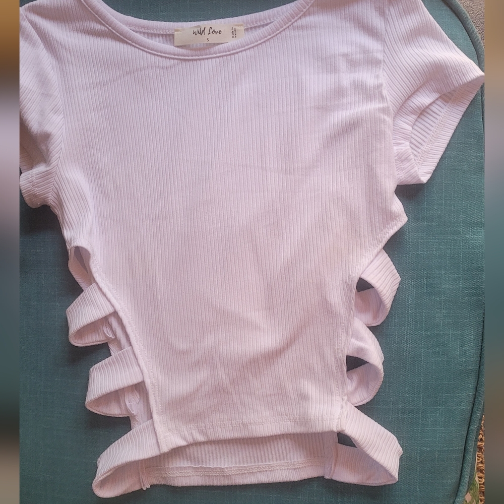 Small ribbed cut-out t shirt